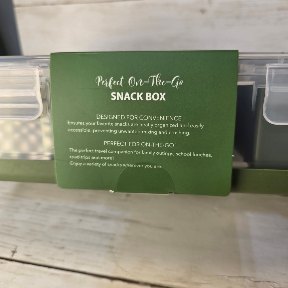 Cook With Color MVP Snack Box Divided Serving Tray On-The-Go Snackle Box Green - Picture 5 of 5